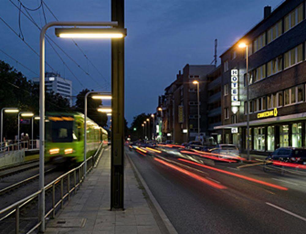 Vahrenwalder Hotel Hannover Exterior photo